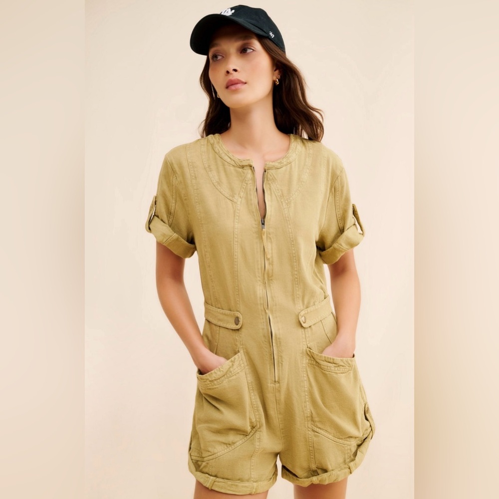 Free People Let's Ride Shortalls in Greyed Olive, Size Large, Summer Staple! - Picture 2 of 4